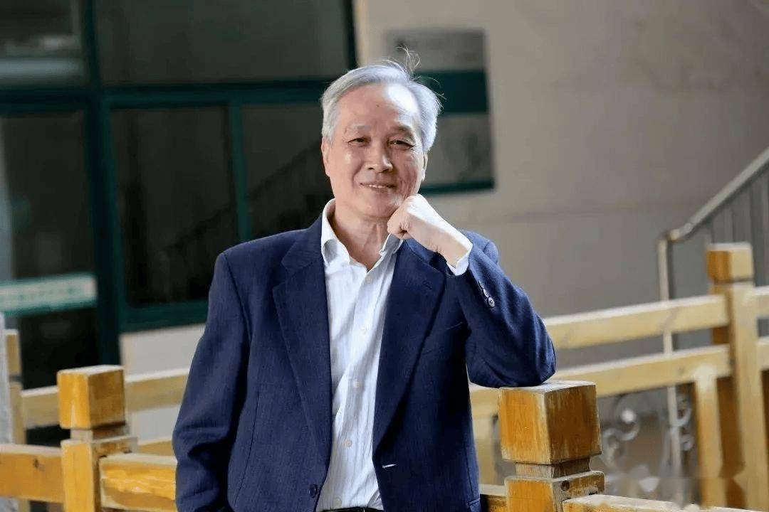 成尚荣：教师如何从优秀走上卓越？