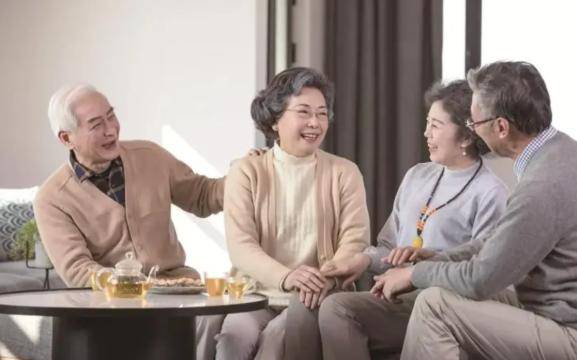 “银龄经济”如何插上“数智翅膀”？